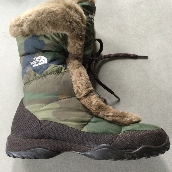 The North Face Shoes - North face womens size 8 nuptse camo lace up snow boots